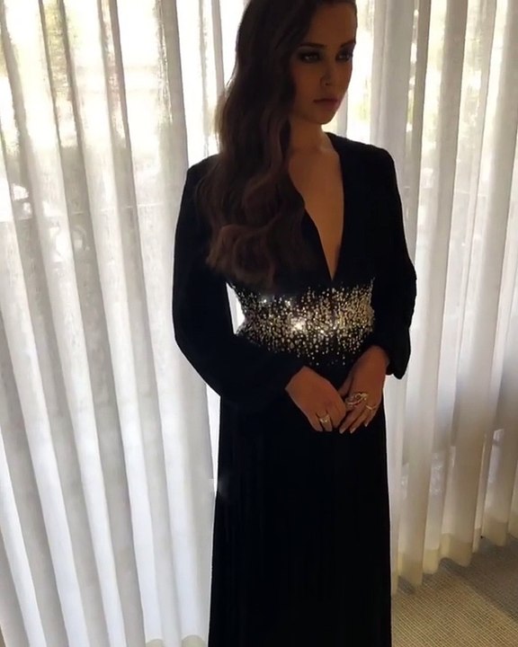 Golden_Globes_2018_Thankyou_@prada_for_making_this_beyond_beautiful_custom_gown,