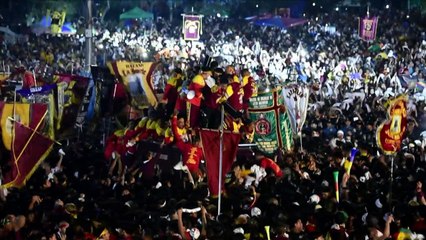Manila celebra multitudinaria procesión del “Nazareno Negro”