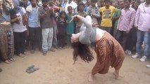Pakistanlı kız harika oynuyor