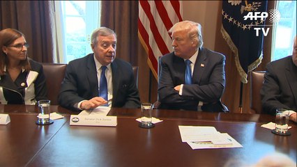 Trump pide acuerdo migratorio pero sigue inflexible sobre muro