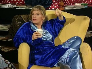 Εμείς κι εμείς Επεισόδιο 64 - Η Οδύσσεια Μιας Ξεριζωμένης