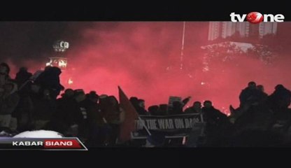 Ribuan Warga London Protes Pemberlakuan Jam Malam