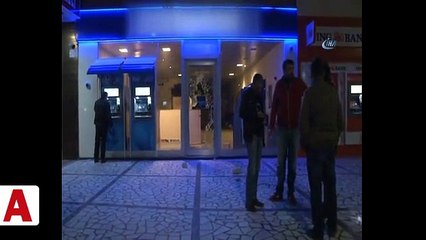 Banka benim’ diyerek bankanın camı kırıp içeri girip oturdu