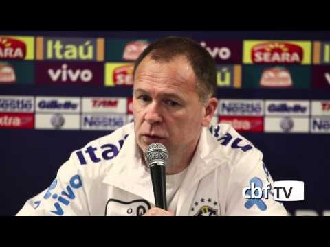 Entrevista coletiva de Mano Menezes