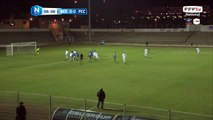 Coup franc bien capté par le goal