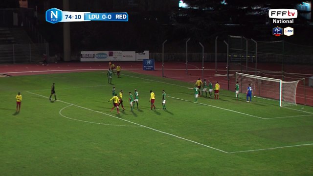 Corner suivit de la frappe lyonnaise dangereuse !