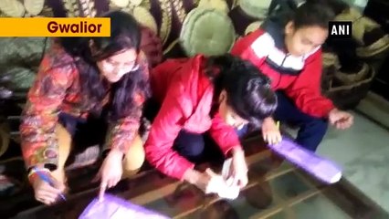 மோடிக்கு நாப்கின்கள் அனுப்ப  மாணவிகள் முடிவு- வீடியோ