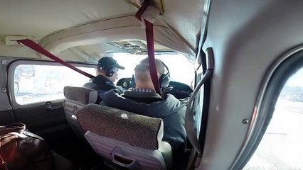 Quand une oie s'éclate contre la vitre d'un avion de tourisme
