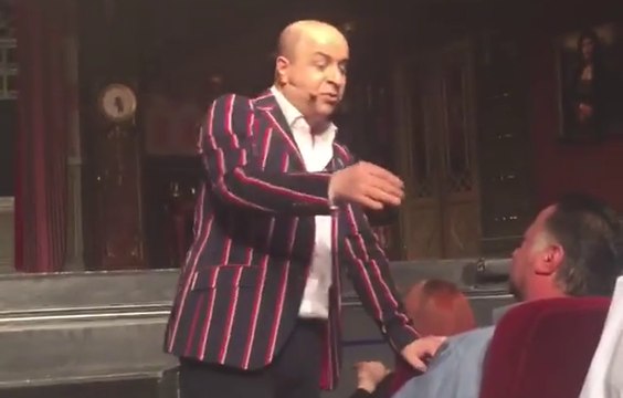 Μάρκος Σεφερλής - ΧΑΜΟΣ ΣΤΟ Ι.ΣΩΜ.Α. - ΤΡΕΛΟ ΓΕΛΙΟ ΠΡΙΝ ΞΕΚΙΝΗΣΕΙ Η ΠΑΡΑΣΤΑΣΗ