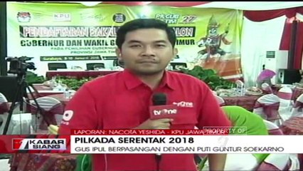 Massa Pendukung Khofifah-Emil Memenuhi Kantor KPU Jawa Timur