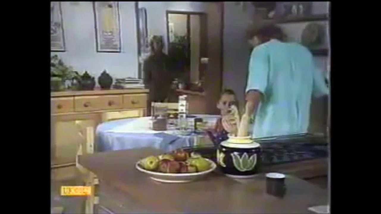 Neighbours Episode 910