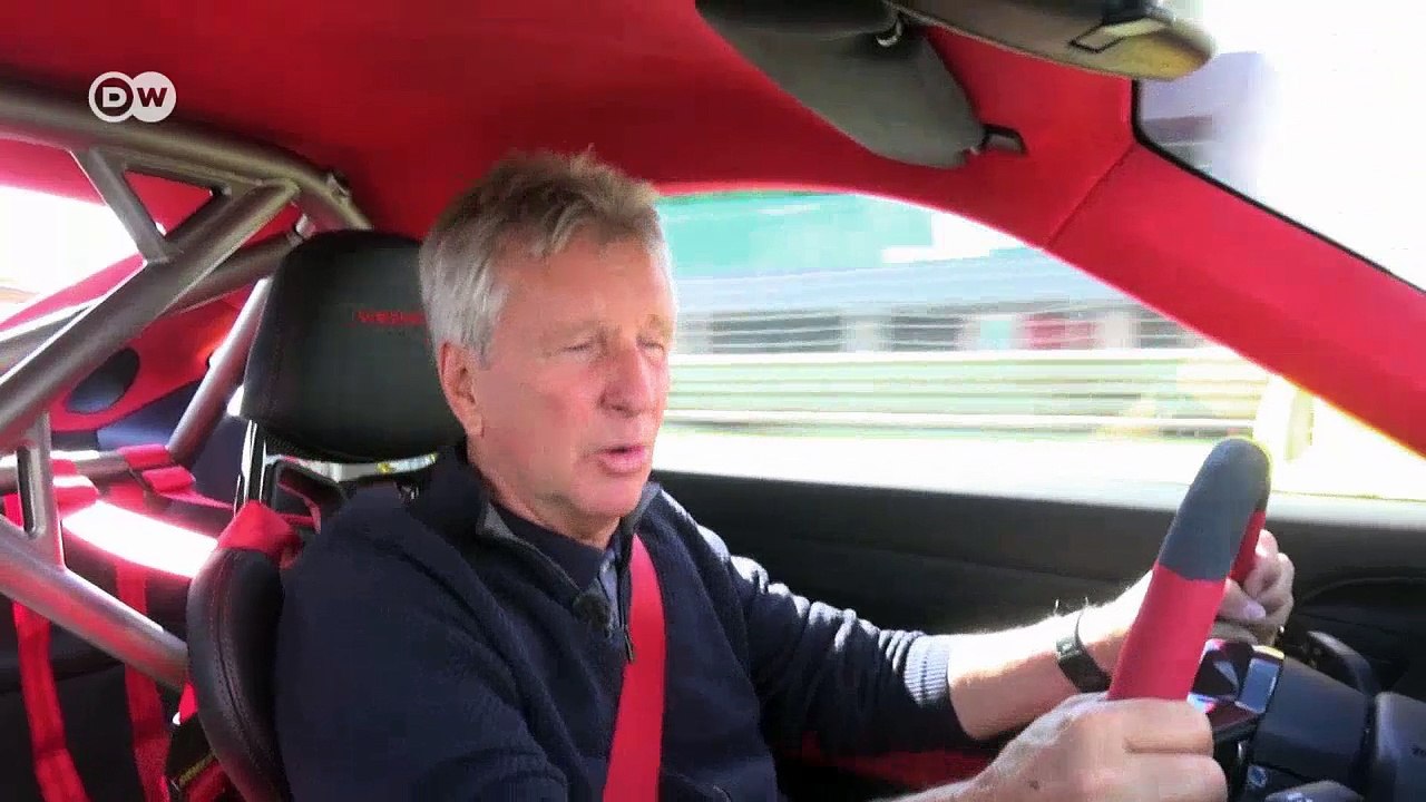 Bissig: Porsche 911 GT2 RS | DW Deutsch