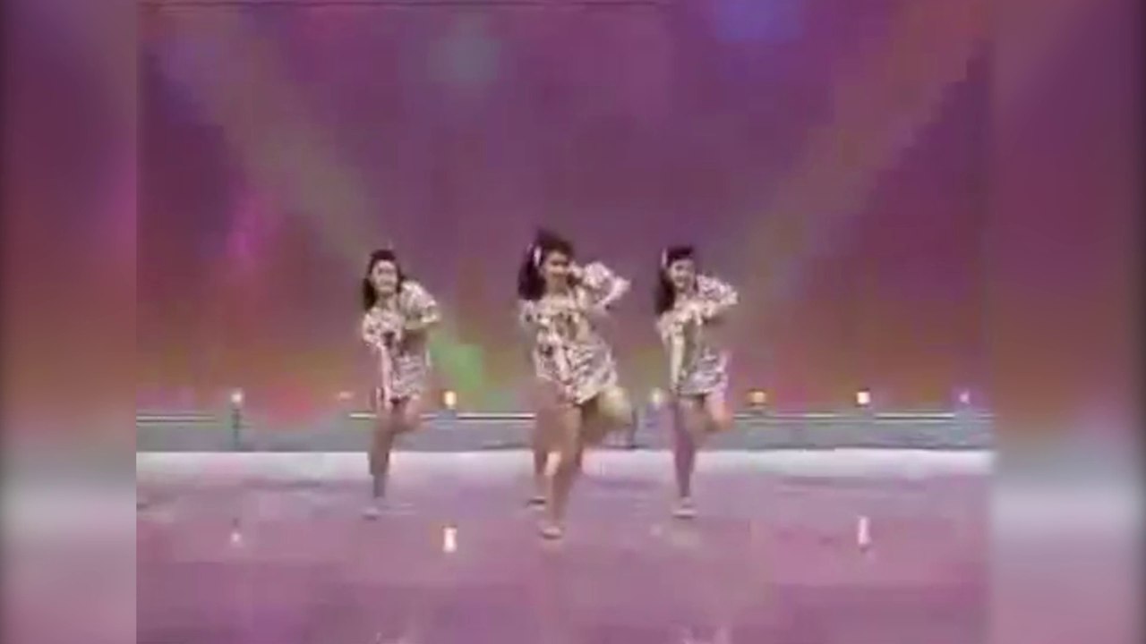 Chorégraphie de danseuses nord-coréennes sur le titre "Moskau"