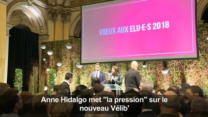 Anne Hidalgo met "la pression" sur le nouveau Vélib'