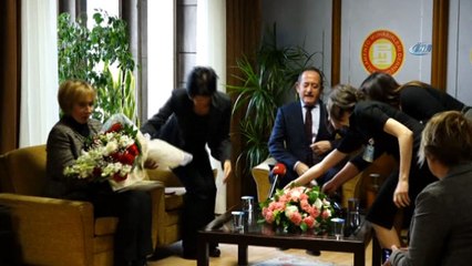 Hamzaçebi, gazetecileri ziyaret etti