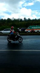 Tombamento de carro forte, na BR 101, na Serra