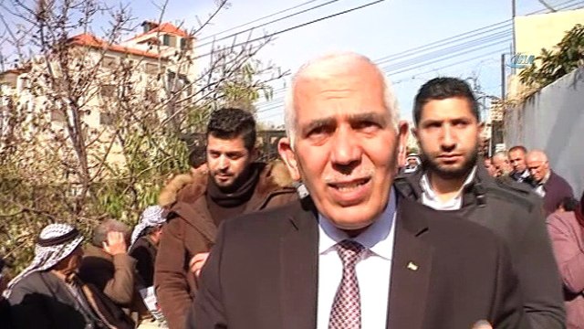 - Açlık grevindeki mahkum için El Halil'de protesto- Anemi hastası Rızk el-Recup 23 gündür açlık grevinde