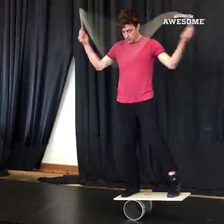 Rola bola balance challenge  Jon Dame (IG: jandamm)