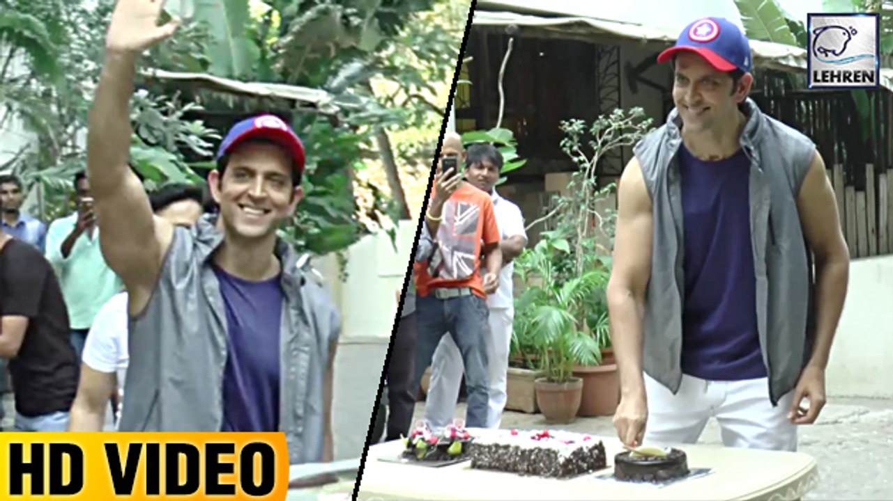 Hrithik Roshan Celebrates Birthday With Fans | Full Video