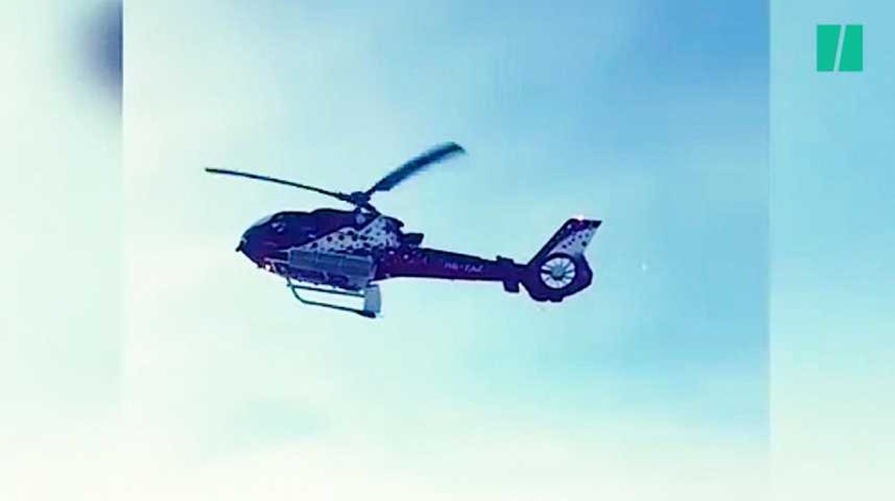 Les images de l'évacuation en hélicoptère des touristes coincés par les avalanches dans les Alpes Suisses