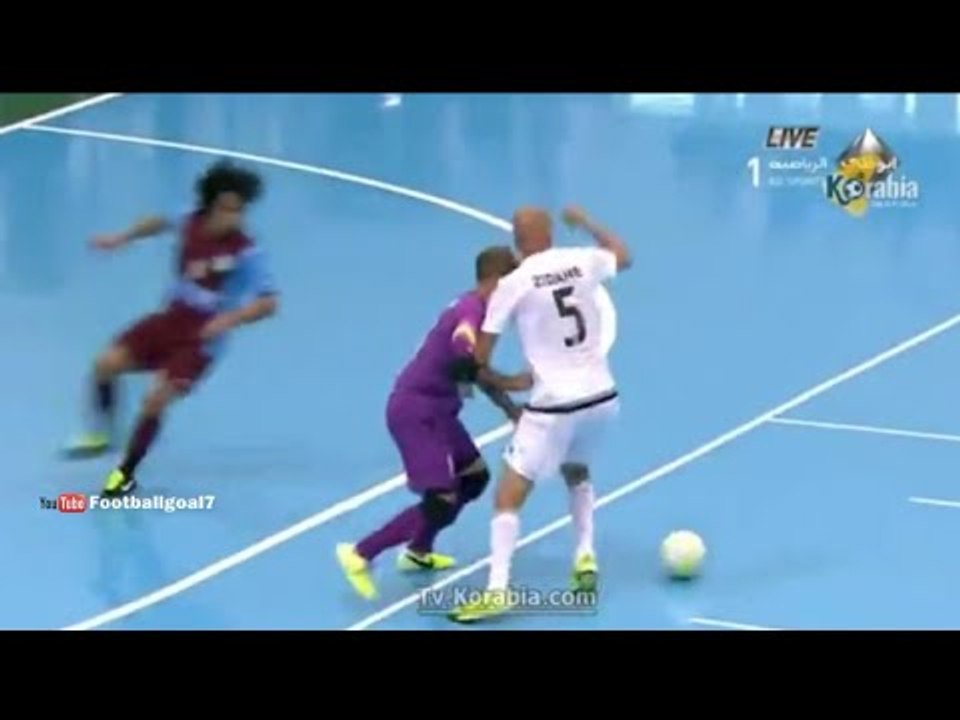 Zinedine Zidane káprázatos csele és gólja egy Futsal meccsen