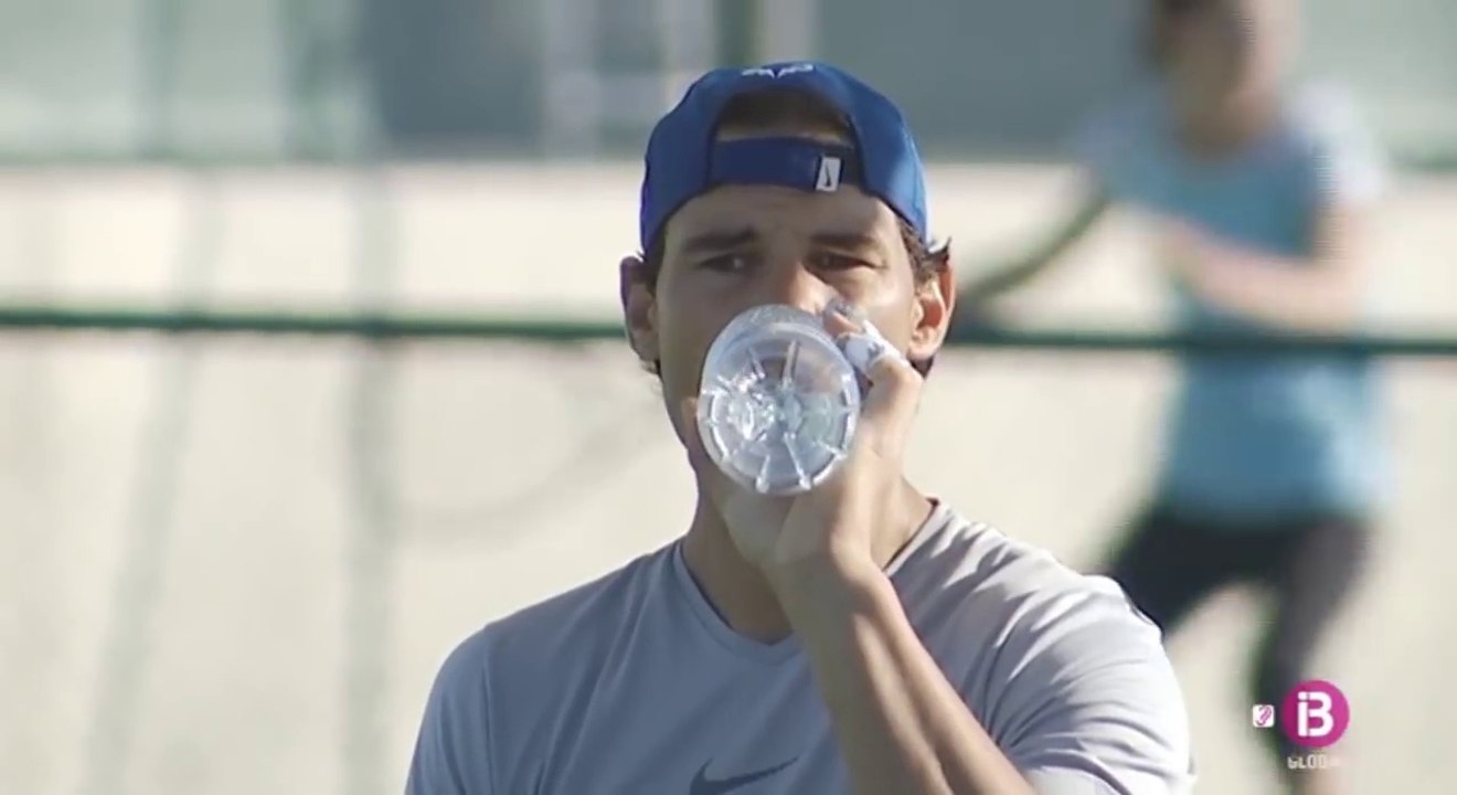 Rafael Nadal's Practice and Carlos Moya's Interview in Manacor, 26 Dec 2017