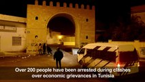 200 arrested, dozens hurt in fresh Tunisia unrest