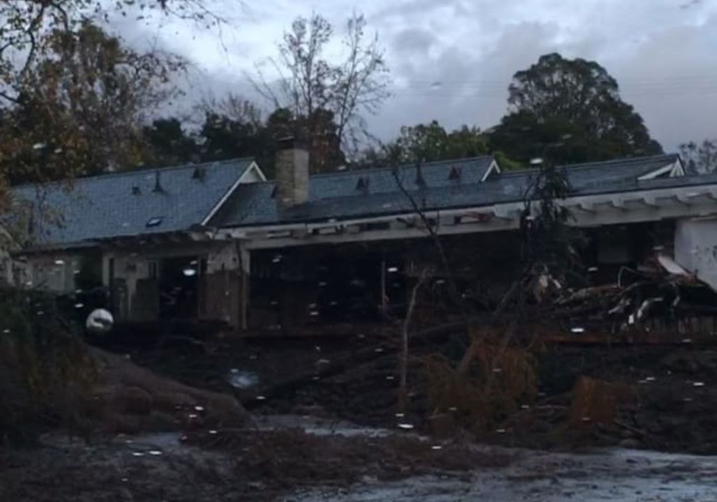 Montecito Residents Escape Neighborhoods Following Mudflow
