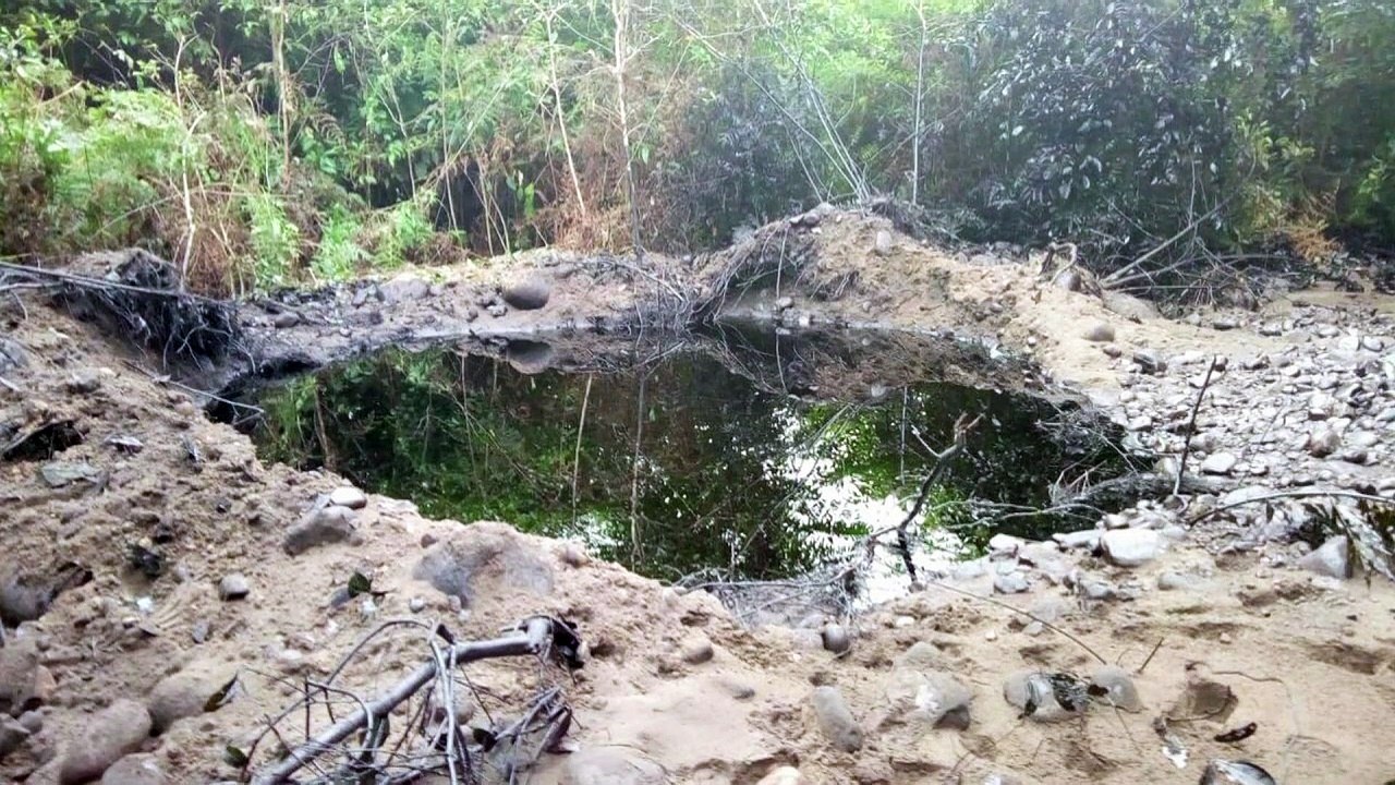 Ataque contra petroleira
