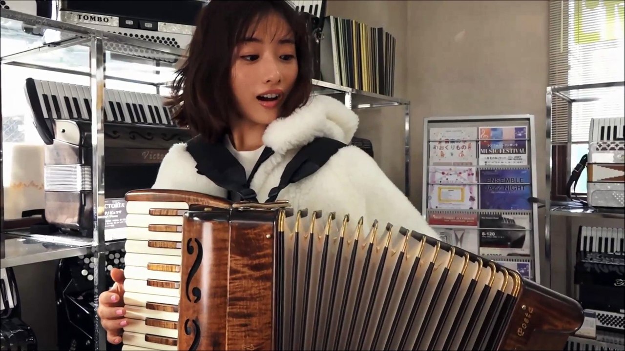 【石原さとみ  CM 】東京メトロ【スペシャルムービー】Find my Tokyo.「Challenge185_西日暮里駅／アコーディオンを弾いてみよう！」篇