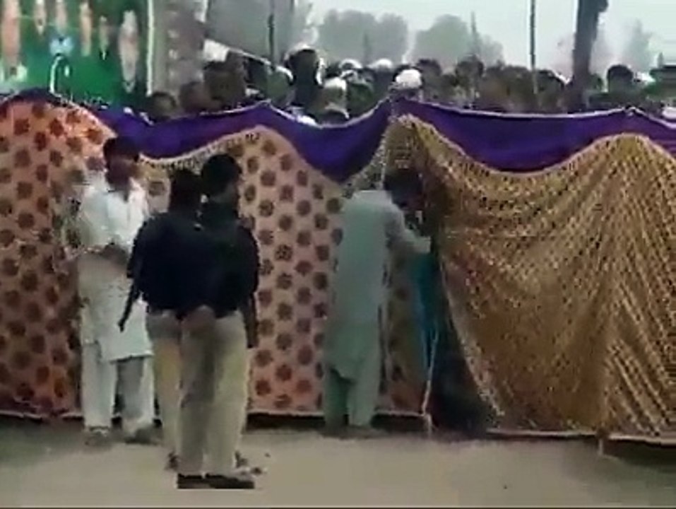 how pakistanis are die for food