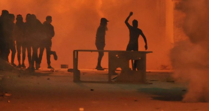 Tunus Alev Alev! Protestoların Üçüncü Gününde Eylemcilerle Polis Arasında Çatışma