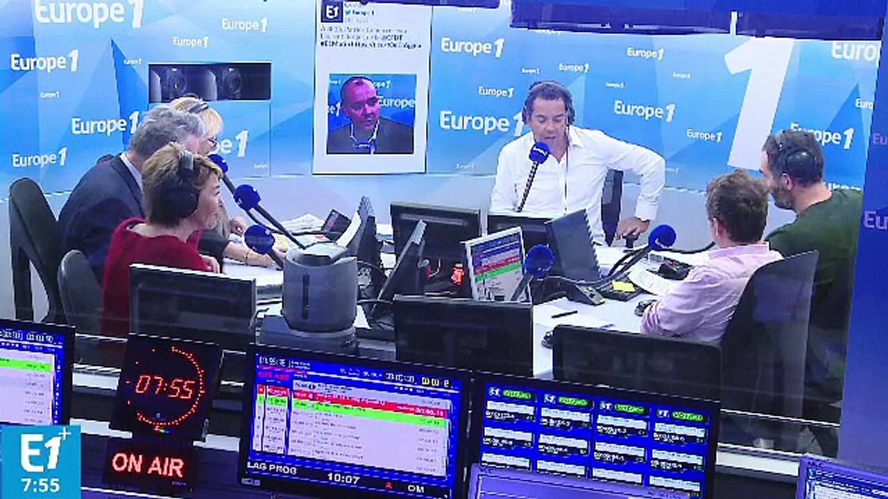 100 conseils pour draguer en gentleman : le livre de Julie Leclerc pour savoir où s'arrête la drague lourde et où commence le harcèlement