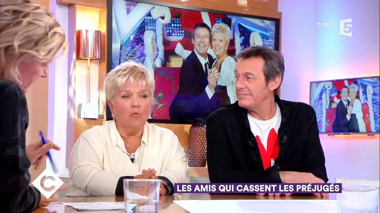 Mimie Mathy déclare sa flamme à Jean-Luc Reichmann dans "C à vous" - Regardez