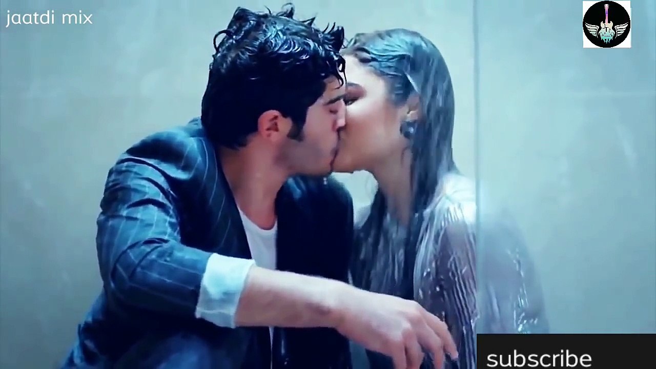 Hot Kissing Scene Hayat and murat - kiss - romantic seen cover
