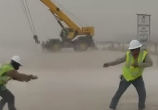 Workers Get Caught in Dramatic Texas Sandstorm