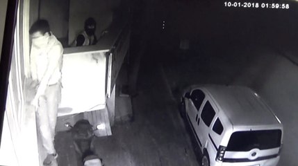 3 Hırsız Önce Kameraya, Sonra Polise Yakalandı