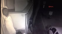 Bursa'da Hırsızlık Şüphelileri Güvenlik Kamerasına Yansıdı