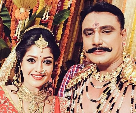 ಕುರುಕ್ಷೇತ್ರ ಸಿನಿಮಾದ ಶೂಟಿಂಗ್ ನಿಂದ ಬೇಸರದಲ್ಲಿ ವಾಪಾಸ್ ಬಂದ ದರ್ಶನ್ | Filmibeat Kannada
