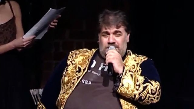 ΠΟΛΥ ΓΕΛΙΟ !!! Ο Δημήτρης Σταρόβας ως Σουλεϊμάν ο Μεγαλοπρεπής HD
