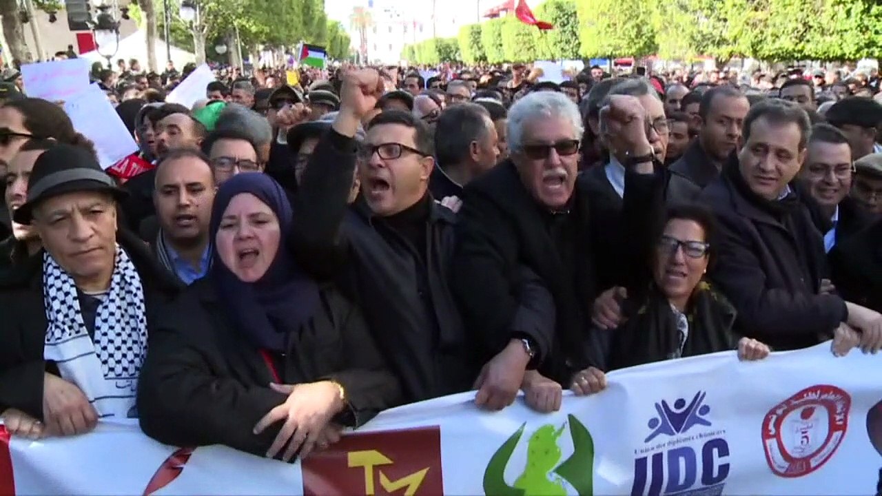 Protests mark Tunisia uprising anniversary