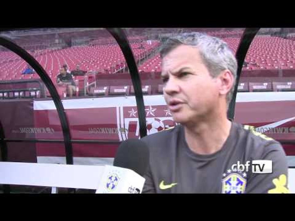 Conheça um pouco do trabalho do preparador físico Carlinhos Neves e do fisiologista Rogério