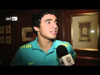 Rafael, lateral direito da Seleção, joga em casa na Inglaterra