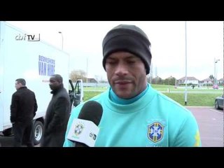 Hulk espera jogo duro contra a Inglaterra mas confia na vitória na estreia de Felipão