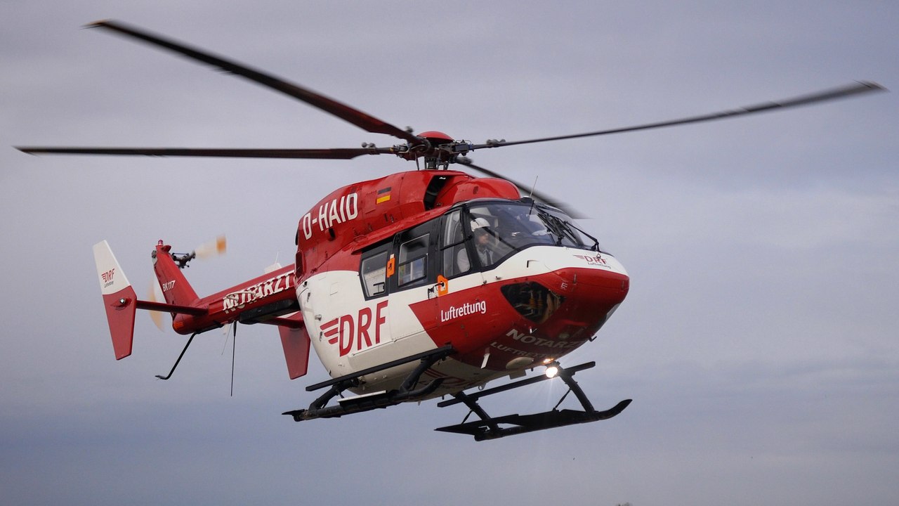 Bk117 nice approach l fkb * cool sound!*