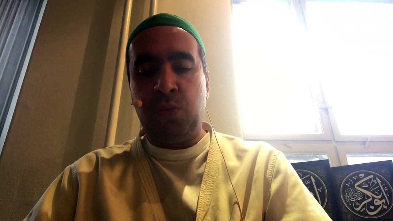 Kuran Portalı. Görüntülü Yasin suresi (Tamamı). Hafız Metin Demirtaş. Surah Yasin (Full, Complete). Abdussamed yasin suresi. Bu sesi daha önce hic dinlemediniz. Muhtesem Yasin suresi. Arap makami Yasin suresi. Yasin suresi indir. Yasin suresi dinle. Yasin