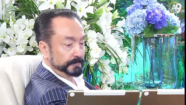 Süleyman Hilmi Tunahan hazretleri Mehdi (as)'ın cemaati için modern olacaklarını söylüyor.