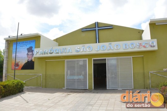 Novo padre da Paróquia São João Bosco anuncia programação da festa do padroeiro
