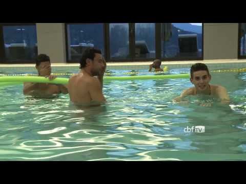 Acompanhe o treino na piscina de parte da equipe