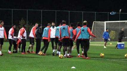 Hikmet Karaman: ”Vagner Love'a talip olmaları normal”
